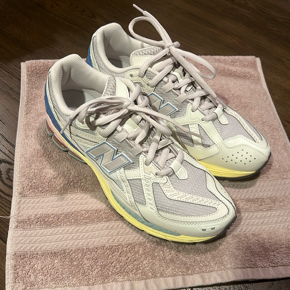New Balance 1906 Angora